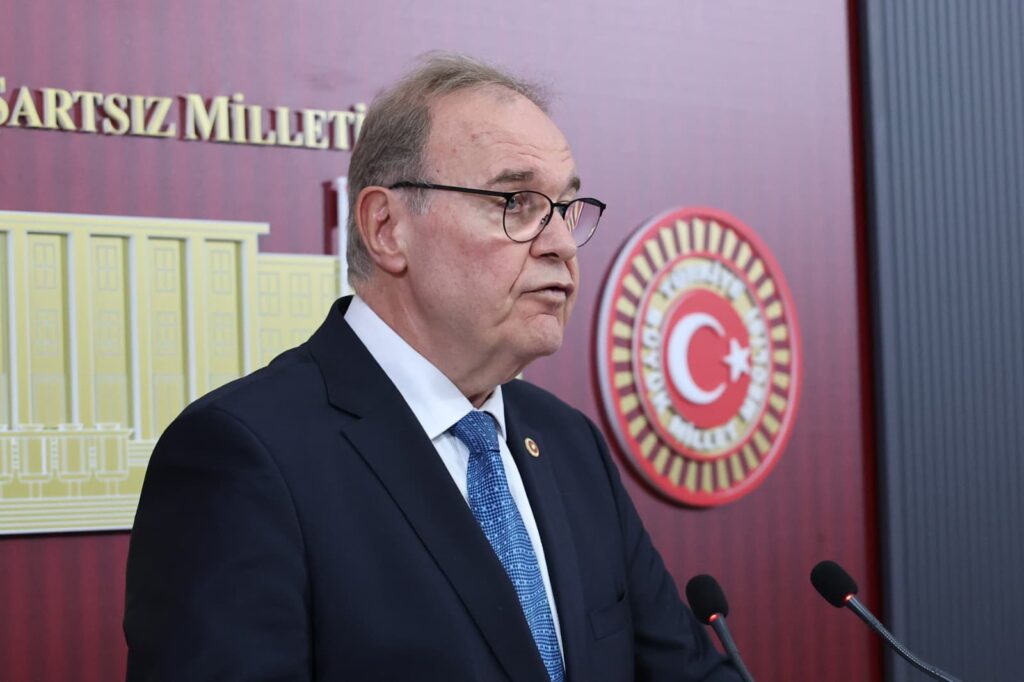 Erdoğan Hükümetlerinin 25 Yıllık Karnesi Kırıklarla Dolu